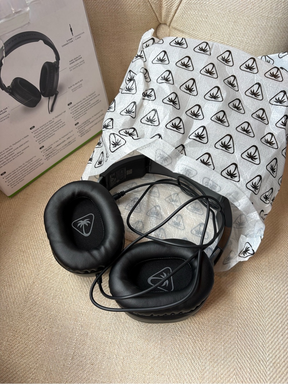 Turtle Beach Recon 70 Wired Gaming Headset — Black - Picture 4 of 7